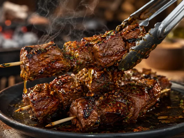 La marinade pour brochettes de bœuf qui transforme un simple barbecue en festin 10 La marinade pour brochettes de bœuf qui transforme un simple barbecue en festin